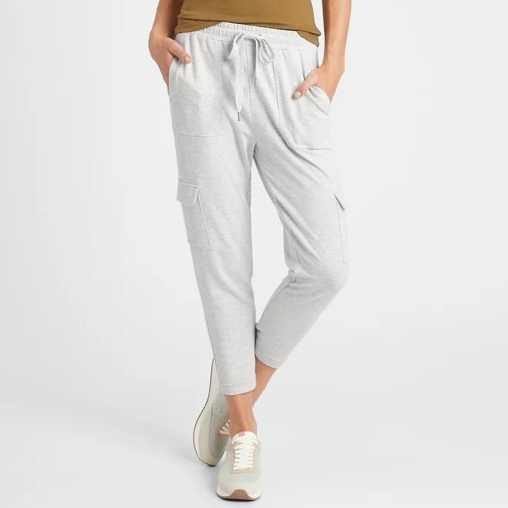 Banana Republic Women's Baby Terry Jogger Pants
Heathered Grey XS